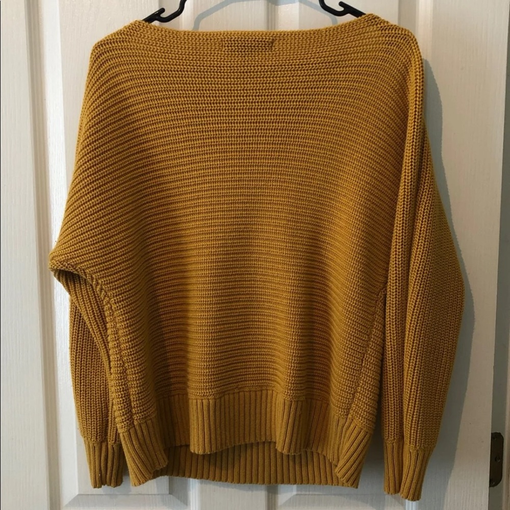 Sweater - Picture 3 of 3